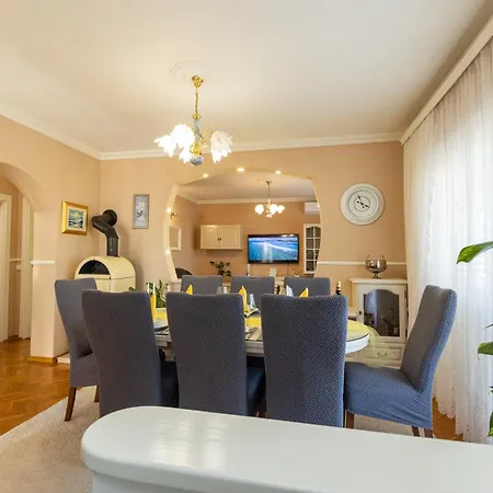 Luxury Nena With Terrace Ninski Stanovi