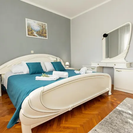 Luxury Nena With Terrace * Ninski Stanovi