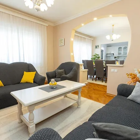 Luxury Nena With Terrace Апартаменты