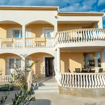 Luxury Nena With Terrace