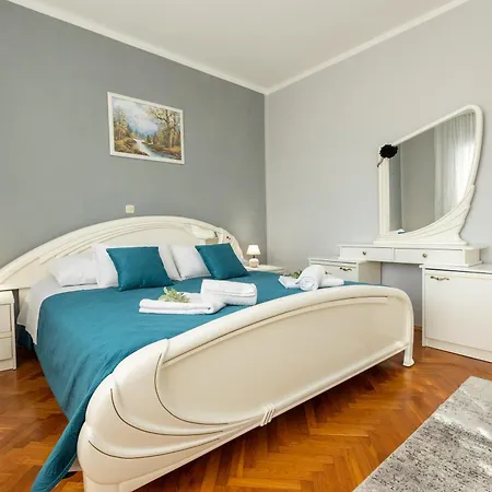 Luxury Nena With Terrace Apartament *